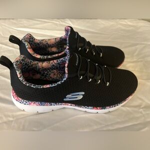 Skechers memory foam sneakers size 7.5